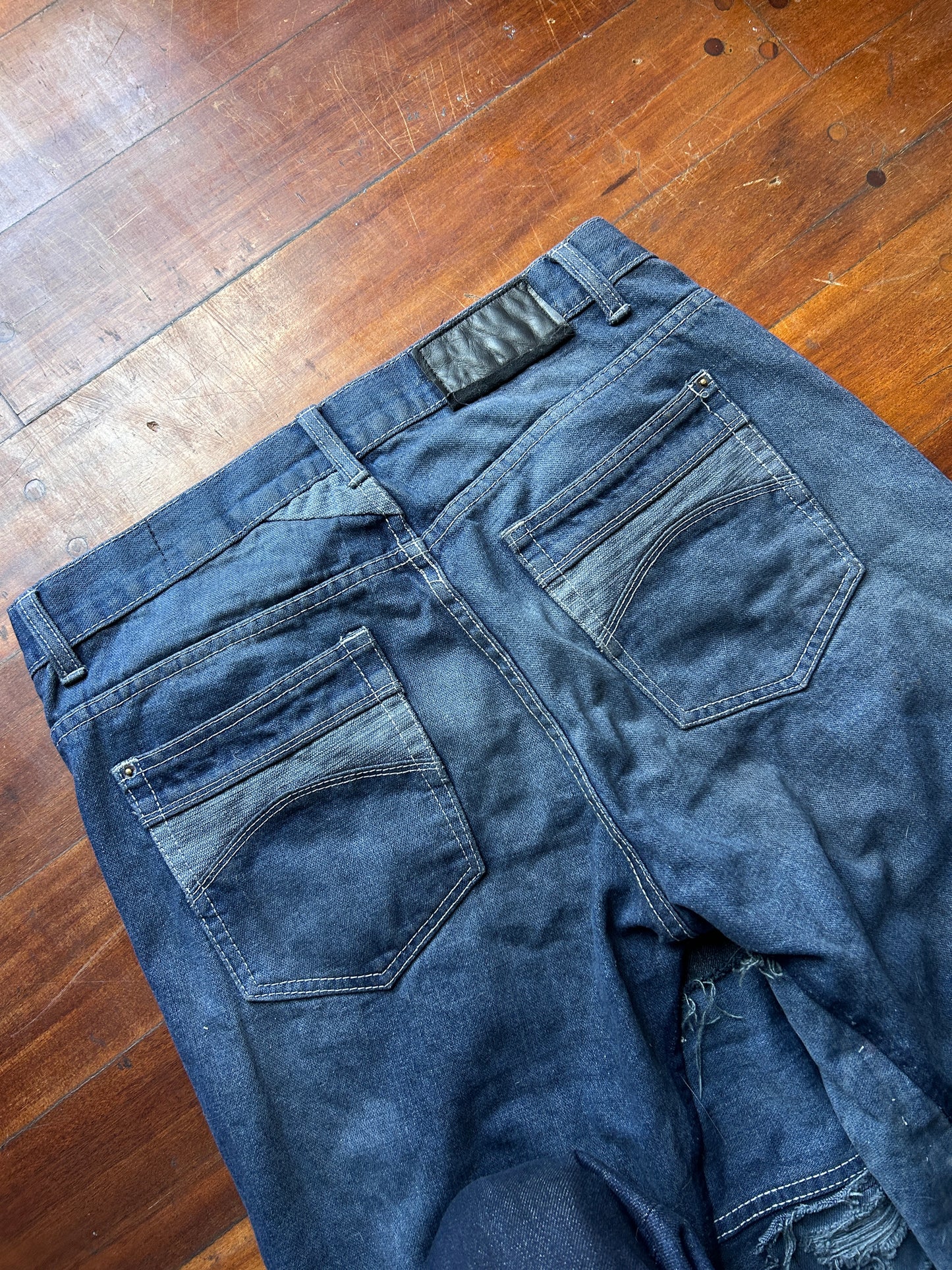 Torn Jorts