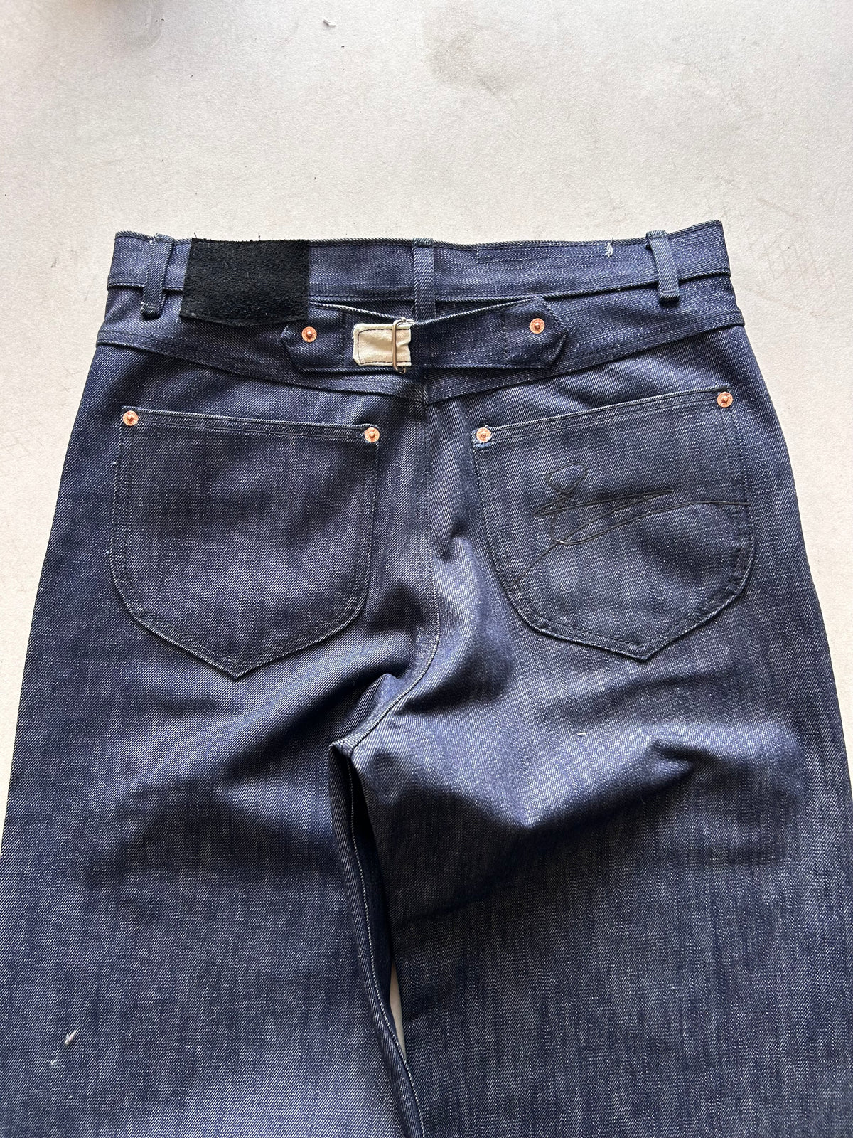 TUNDRA DENIM